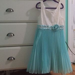 Party dress - girls, size 8.